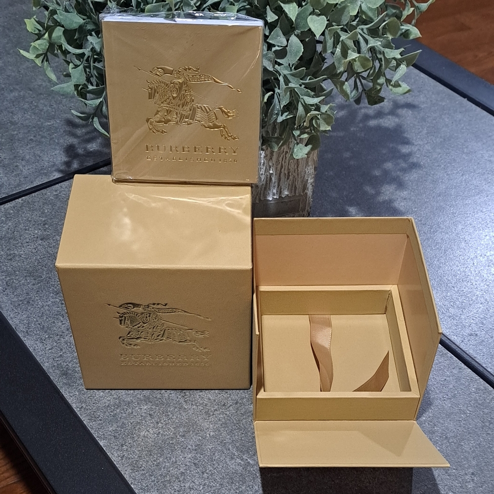 Burberry Watch Box Case - Picture 8 of 9